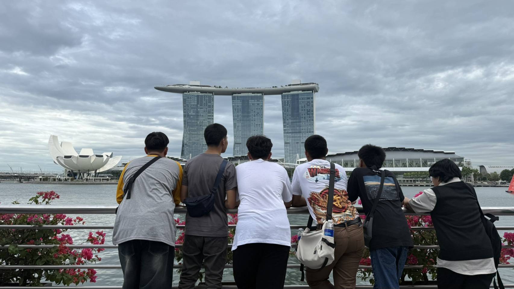 อาจารย์โน๊ตพาเยาวชนดูงาน ณ ประเทศสิงคโปร์